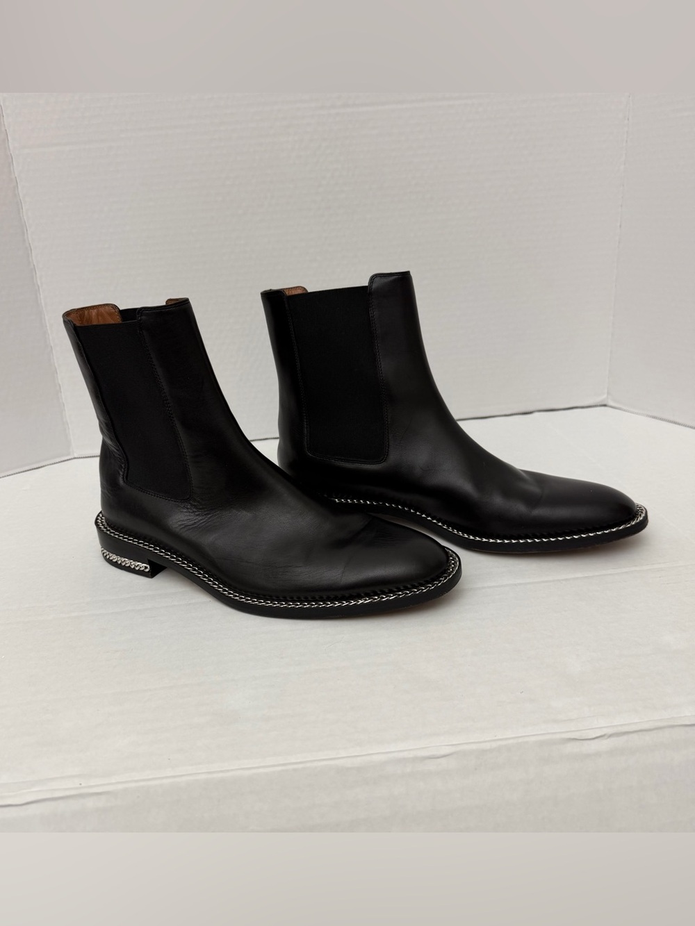 Givenchy Black Chain-Link Trim Chelsea Boots Size 38 (US Women’s 7.5-8) - Picture 1 of 16